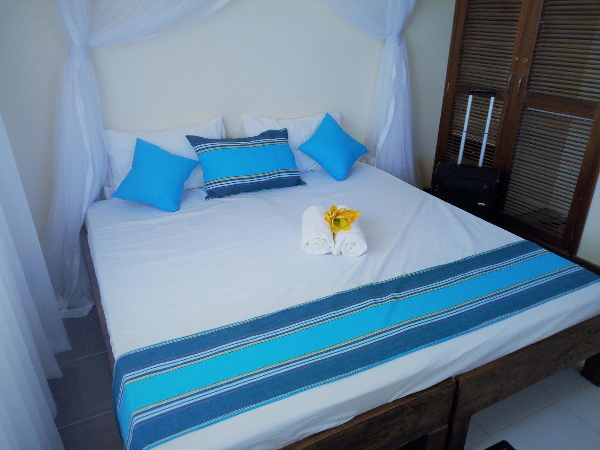 Sea Breeze Villas Kenya Diani Beach Exterior foto