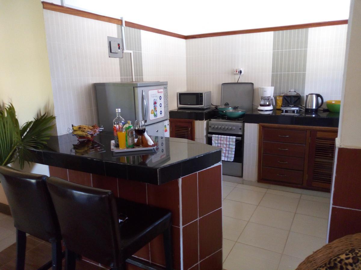 Sea Breeze Villas Kenya Diani Beach Exterior foto