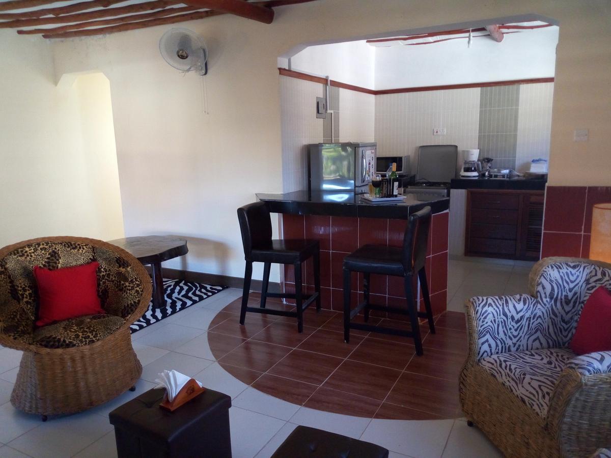Sea Breeze Villas Kenya Diani Beach Exterior foto